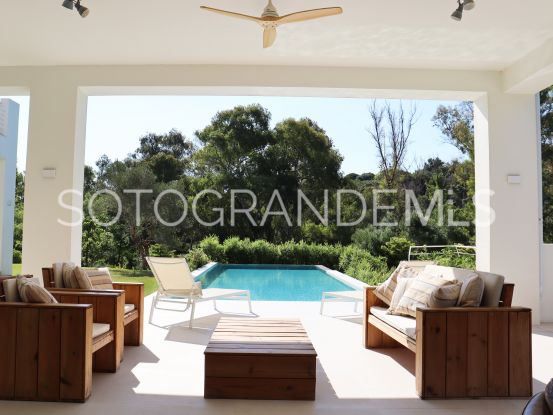 Villa for sale in Zona F with 4 bedrooms | Noll Sotogrande