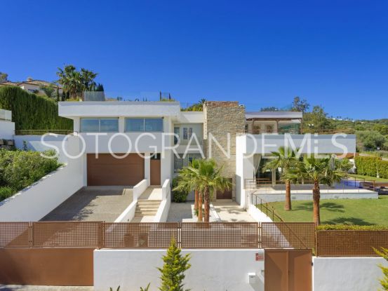 For sale villa in Zona F with 6 bedrooms | Noll Sotogrande