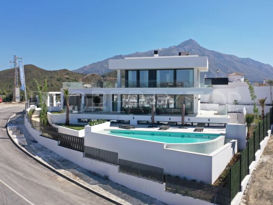 Nueva Andalucia, villa en venta | Marbella Hills Homes