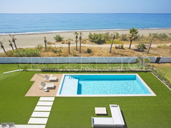 For sale villa with 5 bedrooms in El Saladillo, Estepona | Marbella Hills Homes