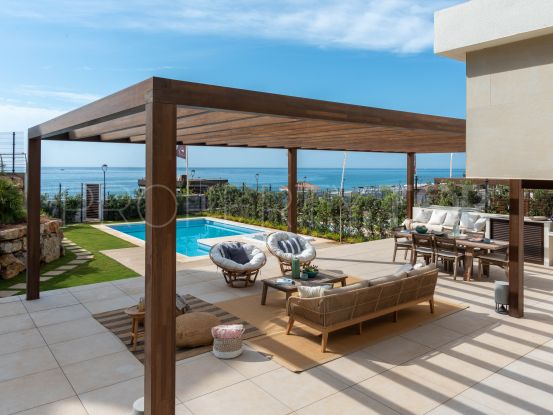 Beach Side New Golden Mile 4 bedrooms villa for sale | Marbella Hills Homes