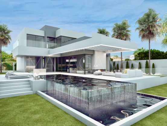 Villa en venta en El Campanario con 4 dormitorios | Marbella Hills Homes