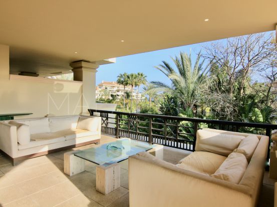Apartment in Laguna de Banus with 2 bedrooms | Marbella Hills Homes