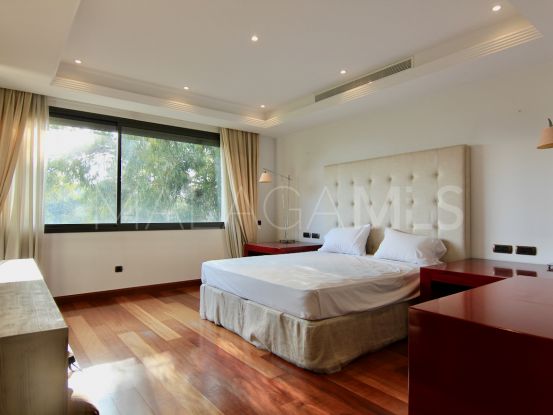 Apartment in Laguna de Banus with 2 bedrooms | Marbella Hills Homes