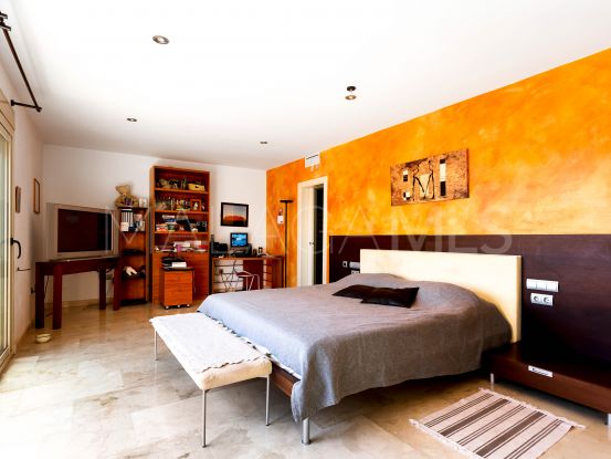 Villa a la venta con 6 dormitorios en Reserva del Higuerón, Benalmadena | Marbella Hills Homes