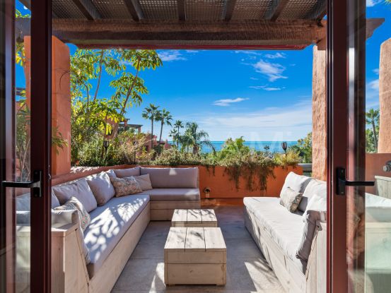Duplex penthouse for sale in La Alzambra | Marbella Hills Homes