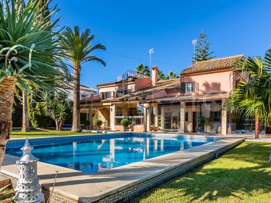 5 bedrooms Torrequinto chalet for sale | Seville Sotheby’s International Realty