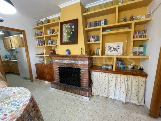 For sale 4 bedrooms country house in Carretera de Istan | Loraine de Zara