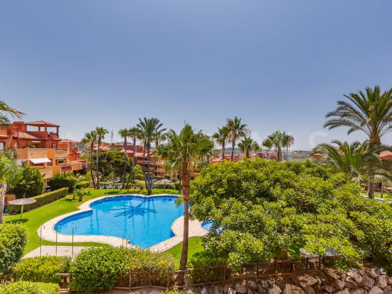 Atico duplex en venta con 2 dormitorios en La Reserva de Marbella, Marbella Este | Loraine de Zara
