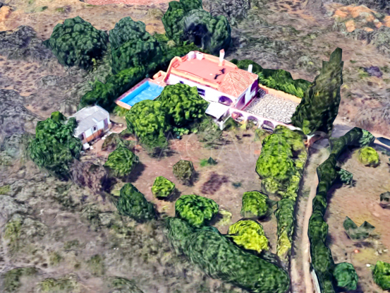 El Padron, Estepona, finca en venta | DeLuxEstates