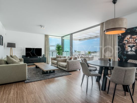Comprar atico duplex con 3 dormitorios en Cataleya, Estepona | Key Real Estate