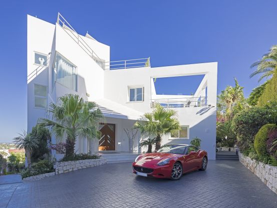 4 bedrooms La Quinta villa for sale | NCH Dallimore Marbella