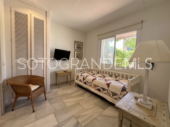Adosado en venta en Los Lacasitos de 4 dormitorios | IG Properties Sotogrande