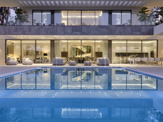 Buy Country Club Las Brisas villa with 9 bedrooms | Housing Marbella