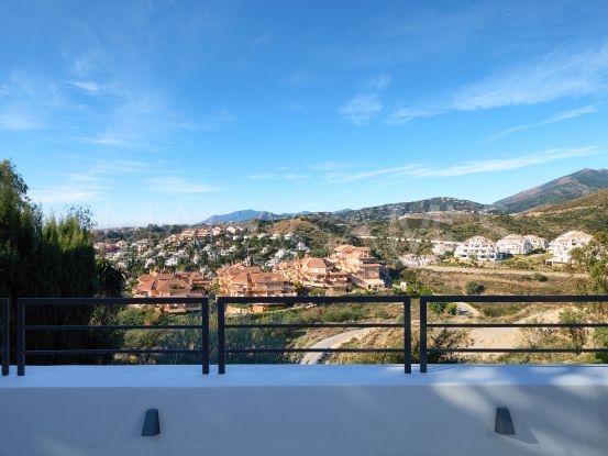 For sale villa in Las Lomas de Nueva Andalucia | Housing Marbella