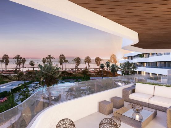 Se vende apartamento con 2 dormitorios en Torremolinos Centro | Housing Marbella