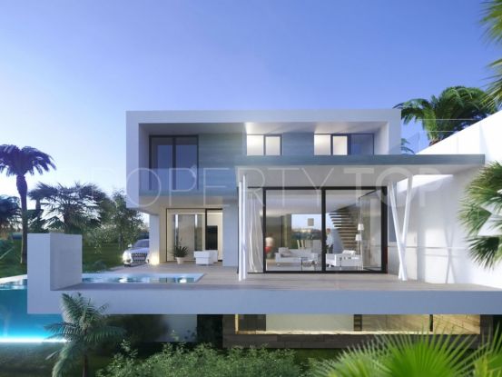 Villa with 4 bedrooms for sale in El Campanario, Estepona | Private Property