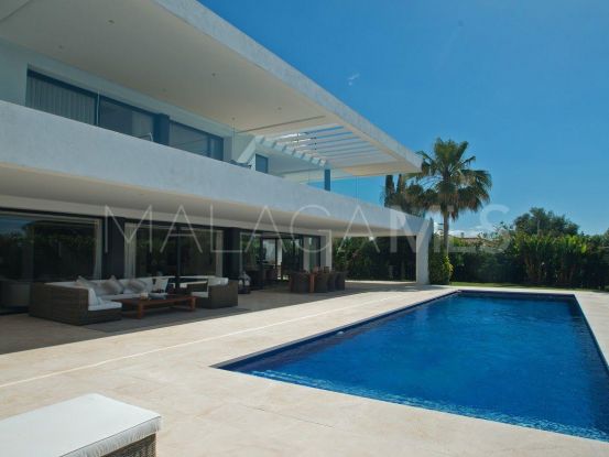 For sale Altos de Puente Romano 5 bedrooms villa | InvestHome