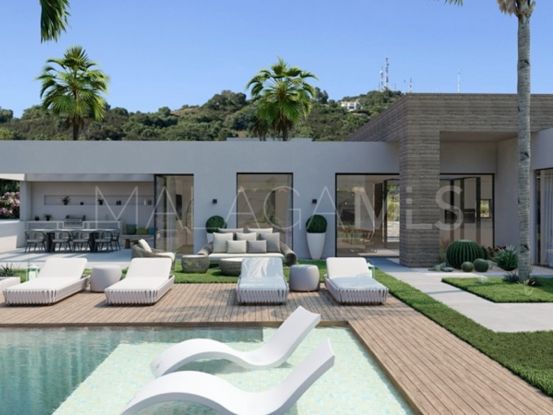 For sale villa in Los Altos de los Monteros with 4 bedrooms | InvestHome