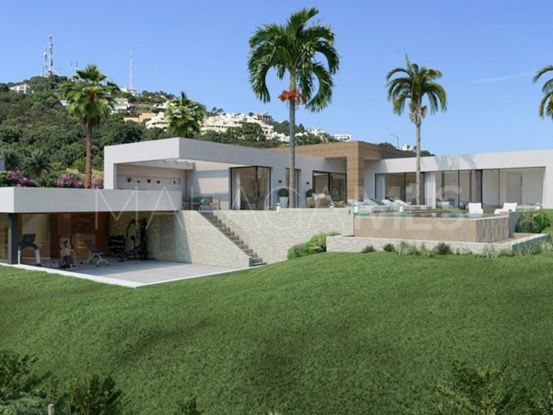 For sale villa in Los Altos de los Monteros with 4 bedrooms | InvestHome