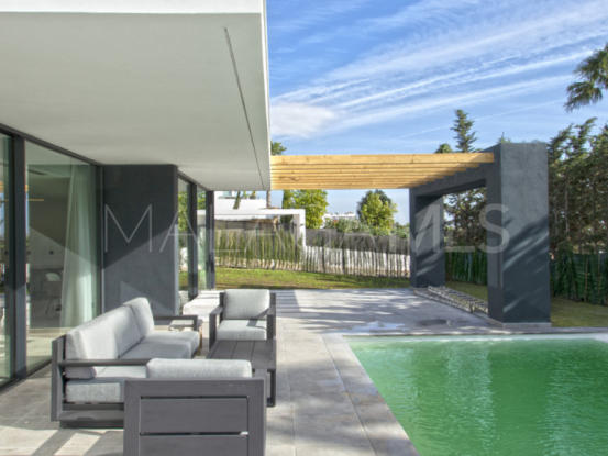 Se vende villa con 4 dormitorios en Valle Romano, Estepona | InvestHome