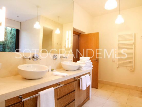 Sotogrande Costa, villa con 5 dormitorios en venta | Sotogrande Home