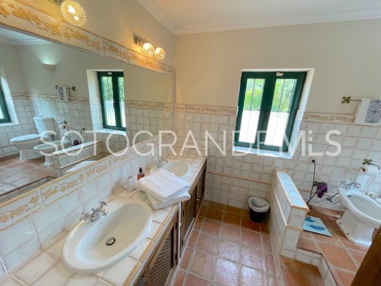 Se vende villa de 6 dormitorios en Sotogrande Alto | Sotogrande Home