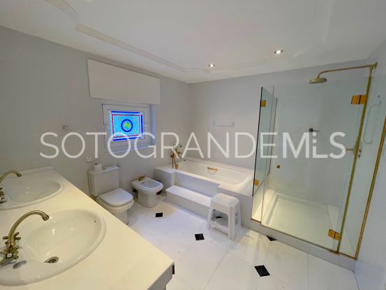 Buy 4 bedrooms apartment in Sotogrande Puerto Deportivo | Sotogrande Home