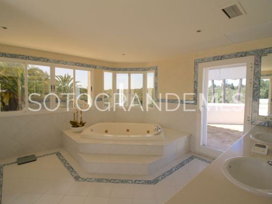 For sale villa with 5 bedrooms in Sotogrande Costa | Sotogrande Home