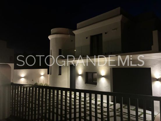 For sale villa with 5 bedrooms in Sotogrande Alto | Sotogrande Home