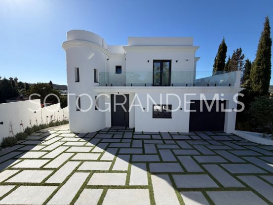 For sale villa with 5 bedrooms in Sotogrande Alto | Sotogrande Home