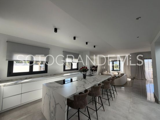 For sale villa with 5 bedrooms in Sotogrande Alto | Sotogrande Home