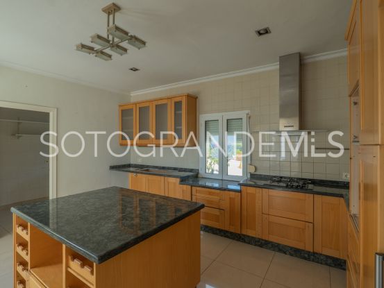 Se vende villa de 4 dormitorios en Torreguadiaro | Sotogrande Home