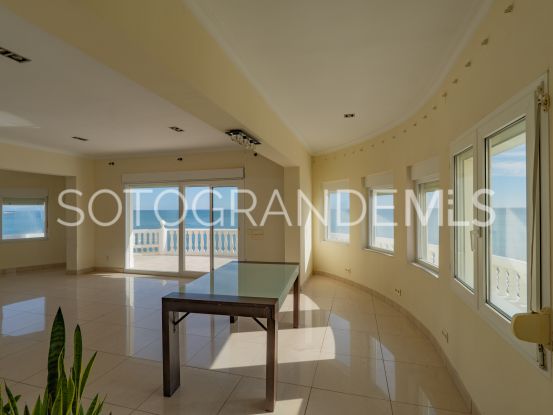 Se vende villa de 4 dormitorios en Torreguadiaro | Sotogrande Home
