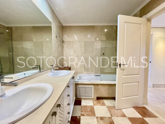 Apartamento en venta en Marina de Sotogrande de 3 dormitorios | Sotogrande Home