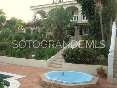 5 bedrooms villa for sale in Sotogrande Costa | Sotogrande Home