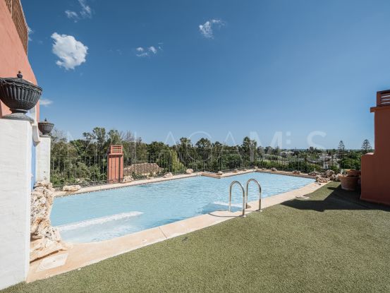 Alhambra del Golf, atico duplex en venta de 4 dormitorios | Berkshire Hathaway Homeservices Marbella