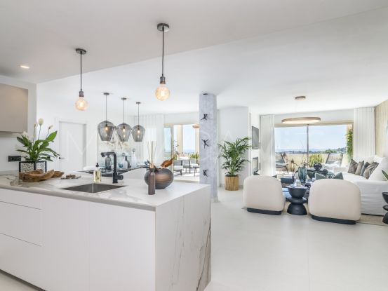 Comprar atico duplex con 3 dormitorios en Palacetes Los Belvederes, Nueva Andalucia | Berkshire Hathaway Homeservices Marbella