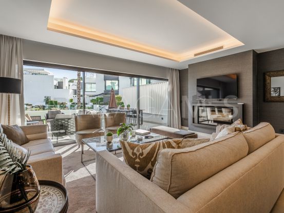 Buy town house with 4 bedrooms in Estepona Puerto | Berkshire Hathaway Homeservices Marbella