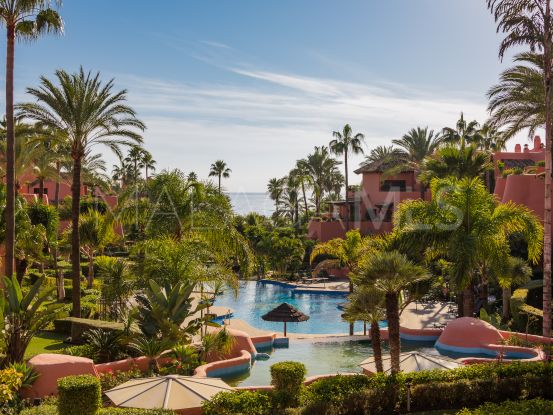 Apartamento a la venta en Torre Bermeja con 3 dormitorios | Berkshire Hathaway Homeservices Marbella