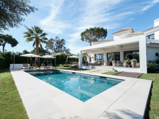 For sale Los Monteros Playa villa with 5 bedrooms | Berkshire Hathaway Homeservices Marbella