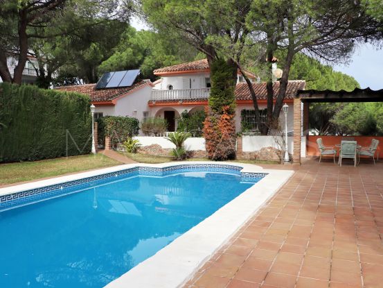 For sale 4 bedrooms villa in Alhaurin de la Torre | Berkshire Hathaway Homeservices Marbella