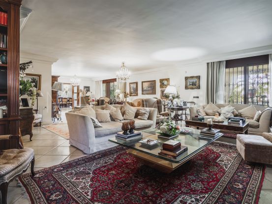 Villa con 5 dormitorios en venta en Xarblanca | Berkshire Hathaway Homeservices Marbella