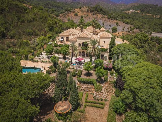 For sale La Resina Golf estate with 8 bedrooms | Berkshire Hathaway Homeservices Marbella