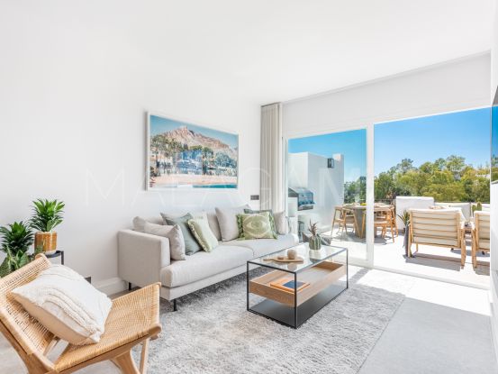 Apartamento en venta en Puerto del Almendro, Benahavis | Berkshire Hathaway Homeservices Marbella