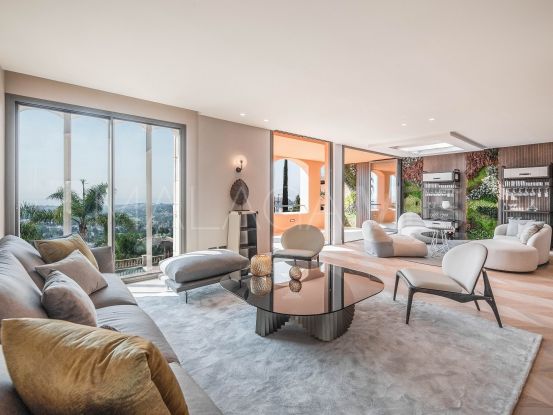 Atico duplex a la venta en Les Belvederes con 3 dormitorios | Berkshire Hathaway Homeservices Marbella