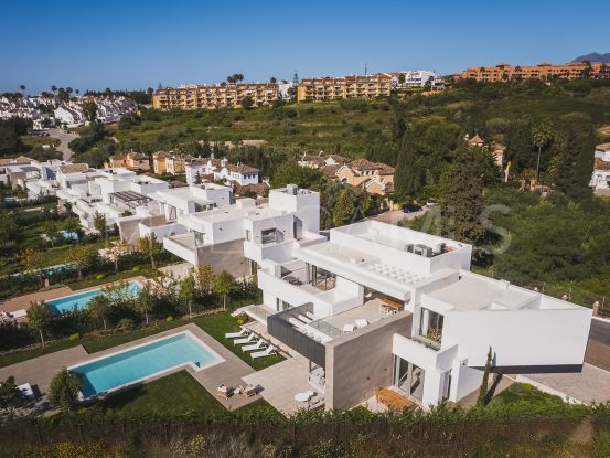 5 bedrooms El Paraiso villa | Berkshire Hathaway Homeservices Marbella
