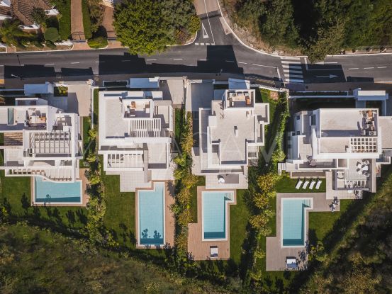For sale villa in El Paraiso with 5 bedrooms | Berkshire Hathaway Homeservices Marbella