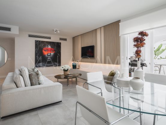 Apartamento en venta de 2 dormitorios en Los Naranjos de Marbella, Nueva Andalucia | Berkshire Hathaway Homeservices Marbella