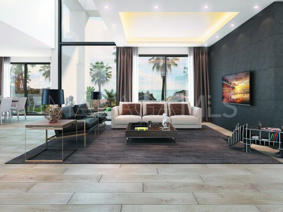 Villa en venta en El Limonar con 4 dormitorios | Berkshire Hathaway Homeservices Marbella
